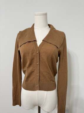 Federica Tosi Camel Button-Up Cardigan with Wide Lapel Collar